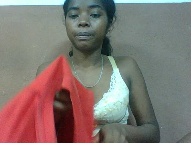 Luciah1 live cam on BongaCams