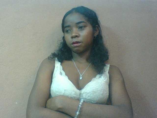 Luciah1 live cam on BongaCams