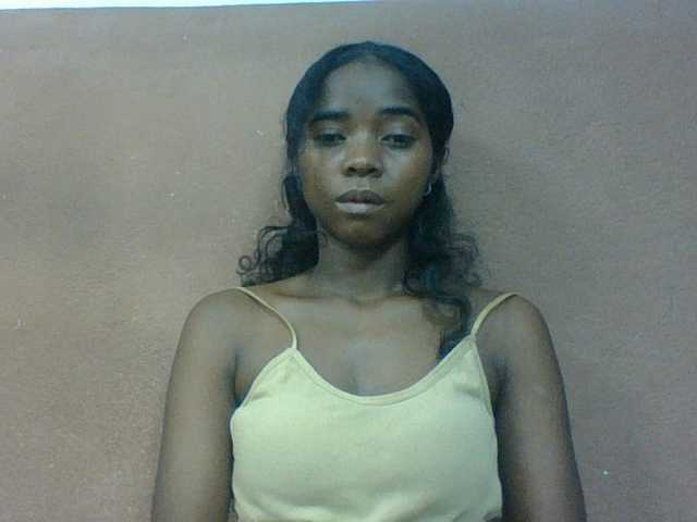 Luciah1 live cam on BongaCams