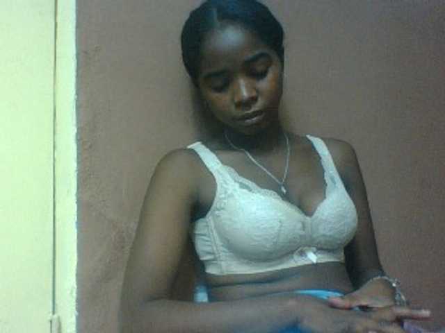Luciah1 live webcam show