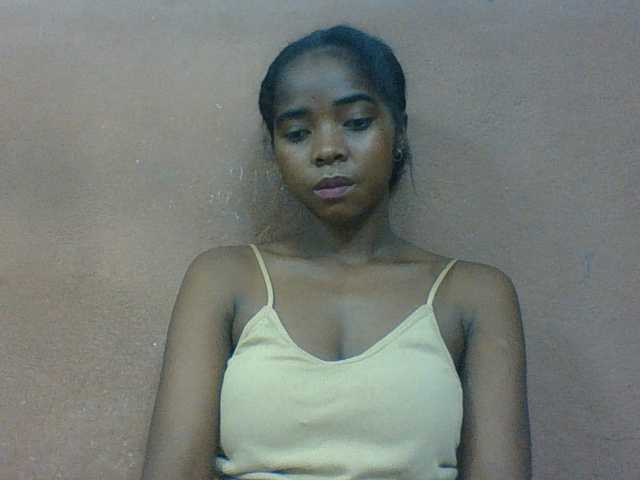 Luciah1 live cam on BongaCams
