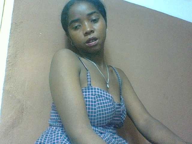 Luciah1 live webcam show