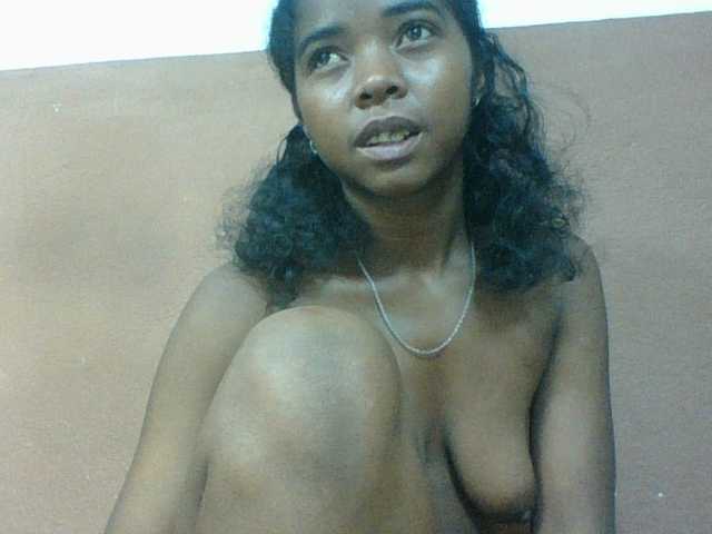 Luciah1 live cam on BongaCams