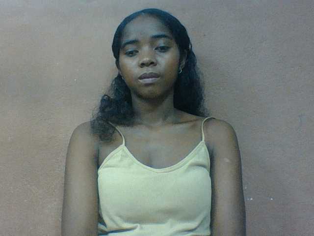 Luciah1 live cam on BongaCams