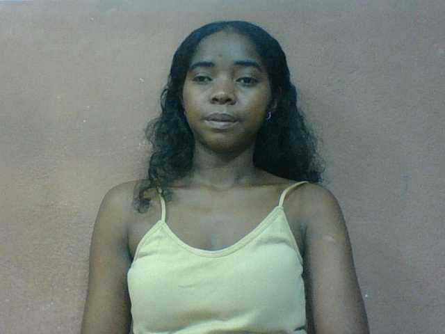 Luciah1 live cam on BongaCams