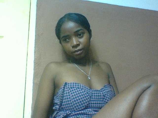 Luciah1 live webcam show