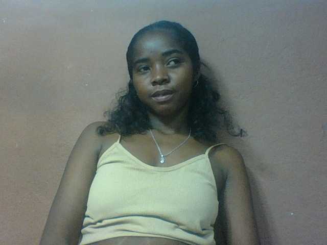 Luciah1 live cam on BongaCams
