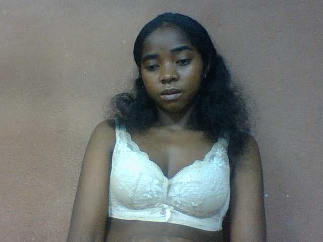 Luciah1 live cam on BongaCams