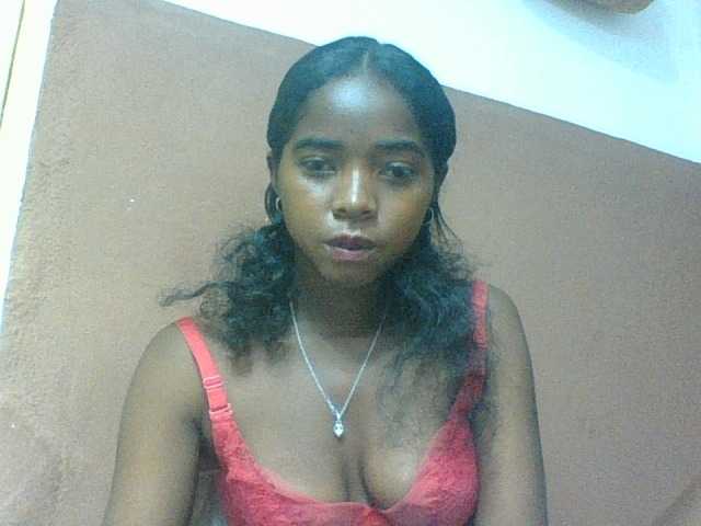 Luciah1 live webcam show