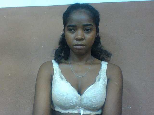 Luciah1 live cam on BongaCams