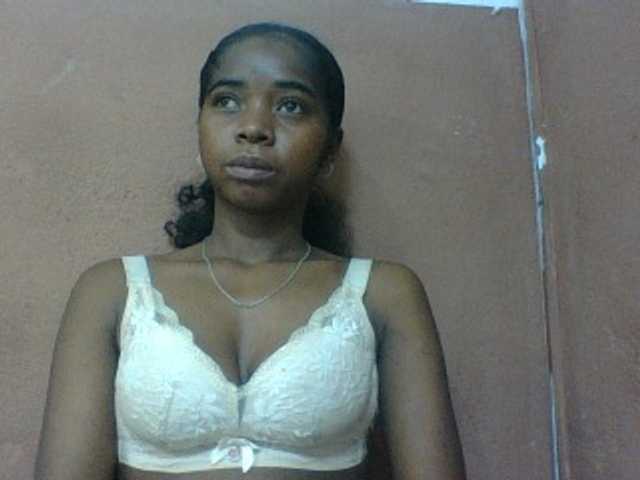 Luciah1 live cam on BongaCams