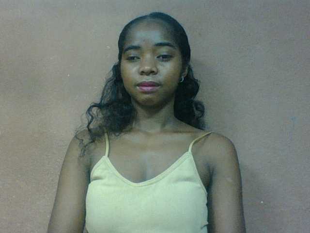 Luciah1 live cam on BongaCams