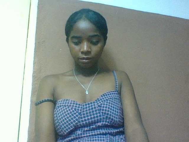 Luciah1 live cam on BongaCams