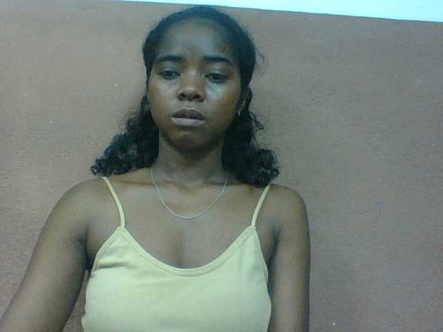 Luciah1 live cam on BongaCams