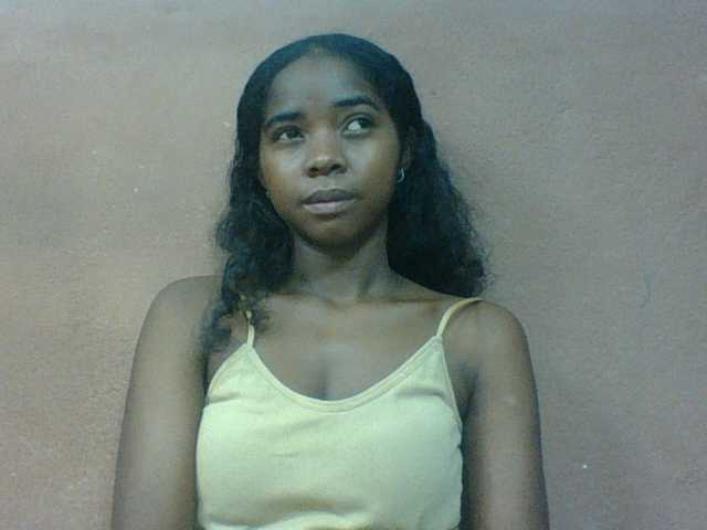 Luciah1 live cam on BongaCams
