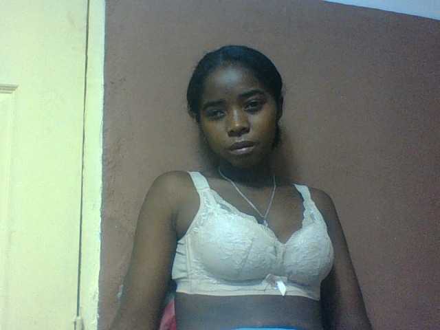 Luciah1 live webcam show