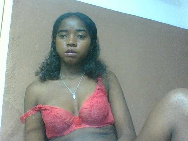 Luciah1 live webcam show