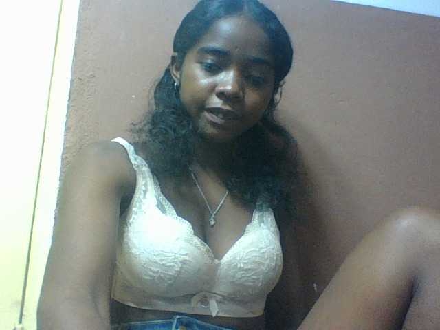 Luciah1 live cam on BongaCams