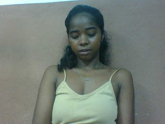Luciah1 live cam on BongaCams