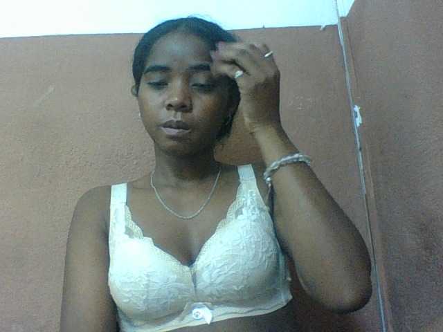 Luciah1 webcam bongacams model stream image