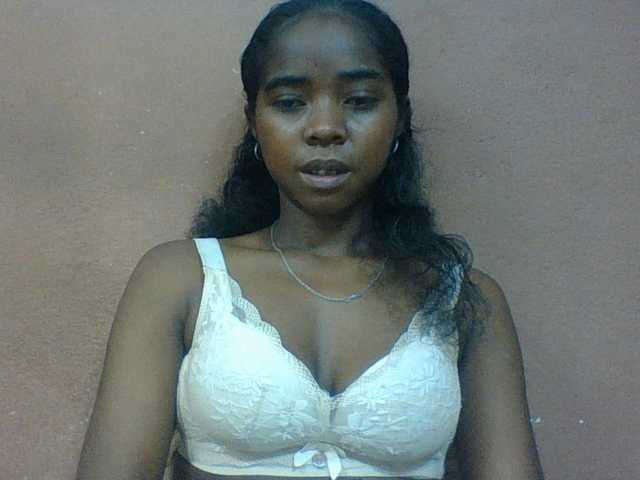 Luciah1 live cam on BongaCams