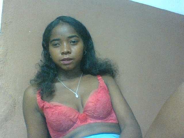 Luciah1 live webcam show