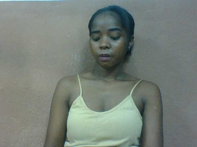 Luciah1 live cam on BongaCams