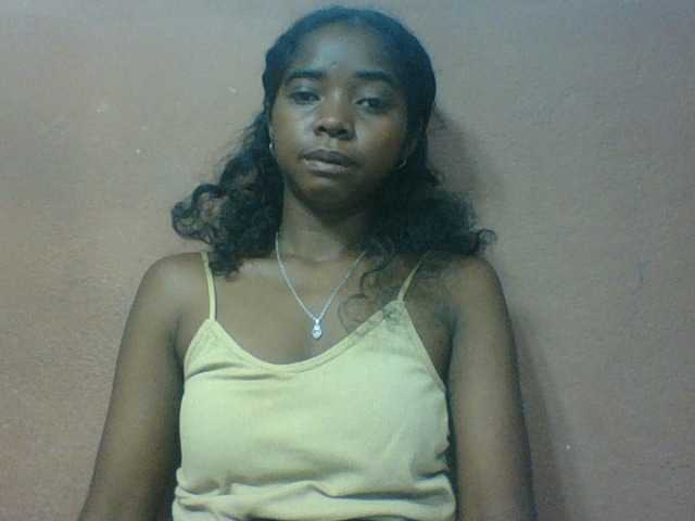 Luciah1 live cam on BongaCams
