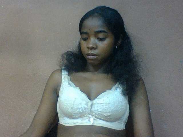 Luciah1 live cam on BongaCams