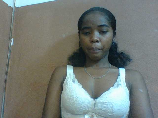Luciah1 live cam on BongaCams
