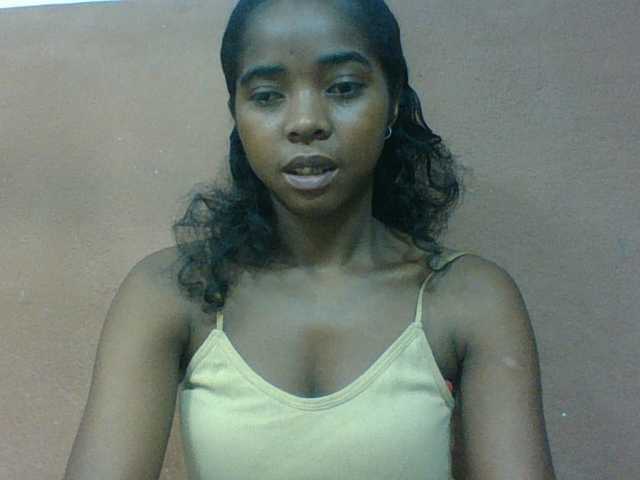 Luciah1 live cam on BongaCams