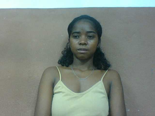 Luciah1 live cam on BongaCams