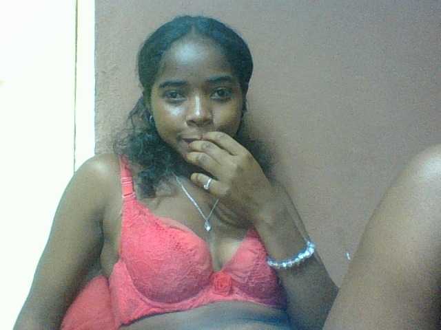 Luciah1 live webcam show