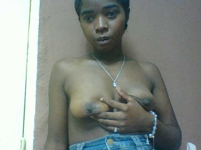 Luciah1 live webcam show
