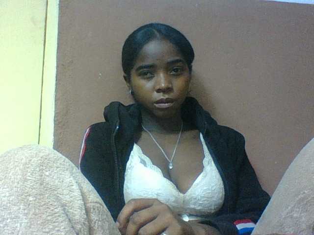 Luciah1 live webcam show