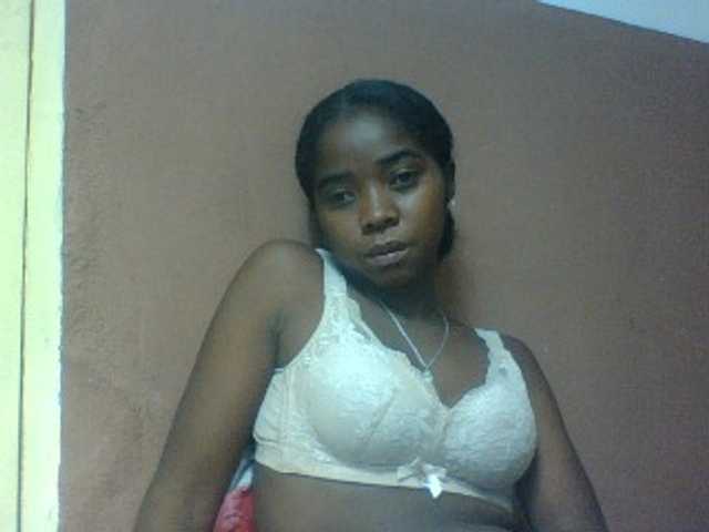 Luciah1 live webcam show
