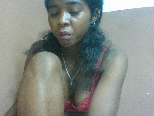 Luciah1 live webcam show