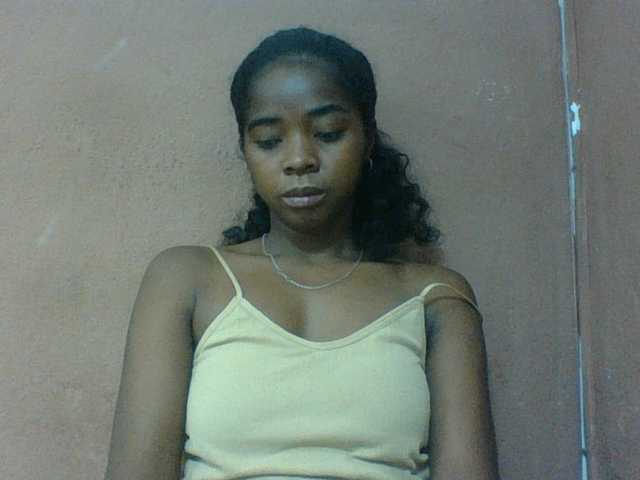 Luciah1 live cam on BongaCams