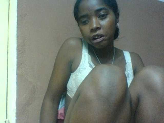 Luciah1 live webcam show