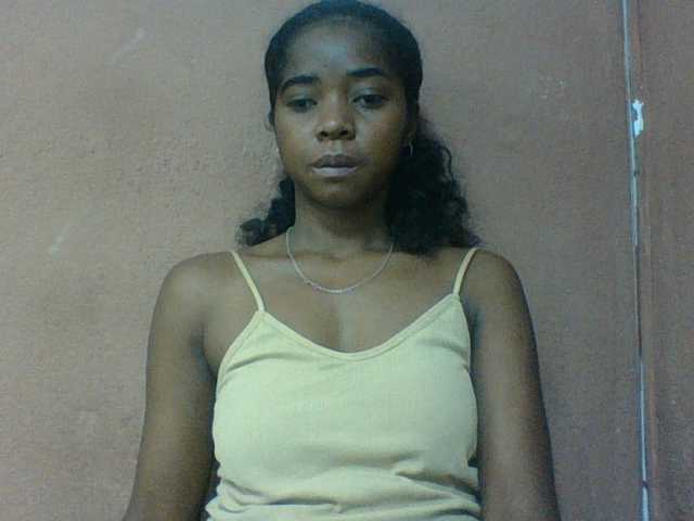 Luciah1 live cam on BongaCams