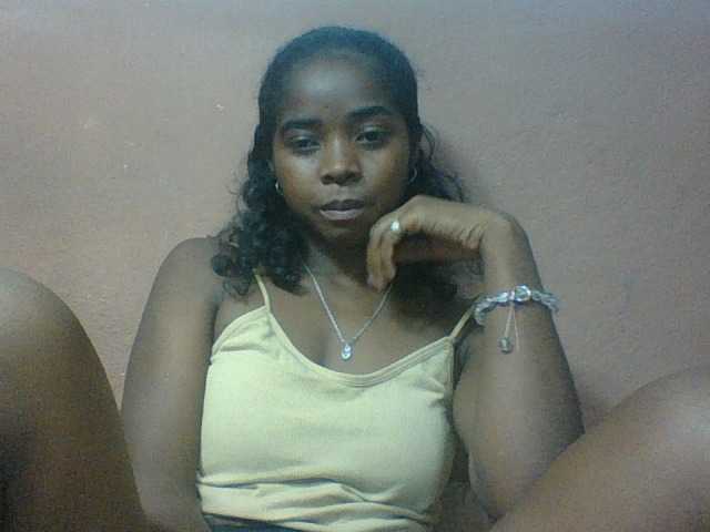 Luciah1 live cam on BongaCams