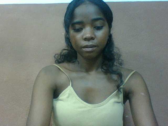 Luciah1 live cam on BongaCams
