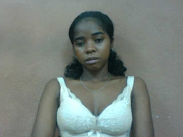 Luciah1 live cam on BongaCams