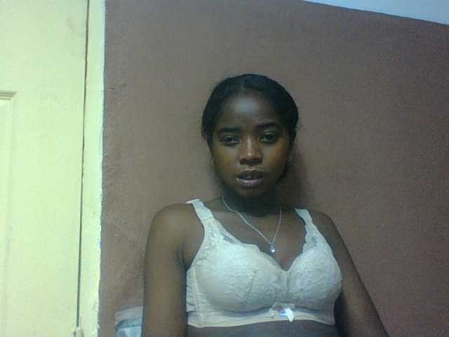 Luciah1 live webcam show