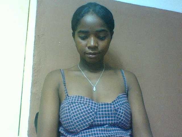 Luciah1 live webcam show
