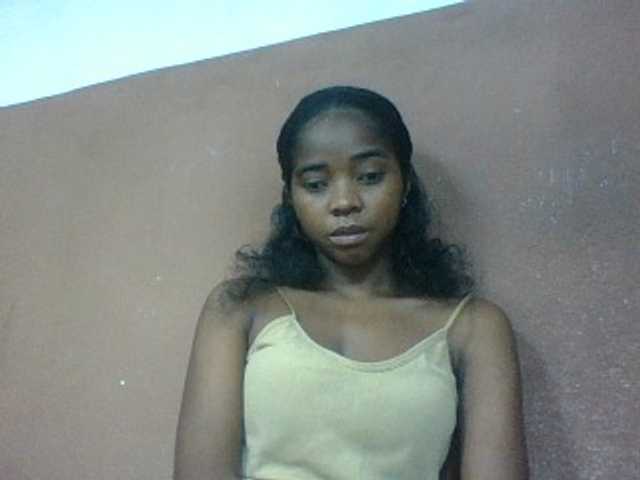Luciah1 live cam on BongaCams