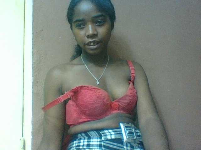 Luciah1 live webcam show