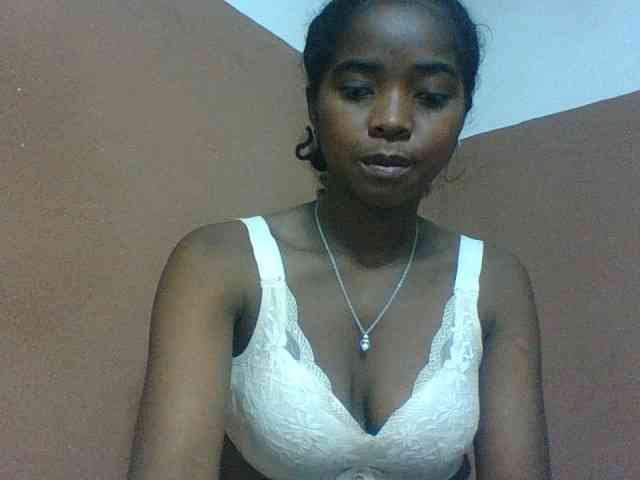 Luciah1 webcam