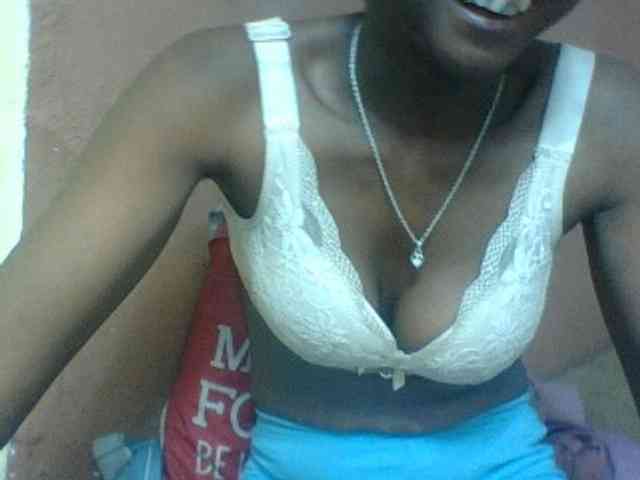 Luciah1 webcam