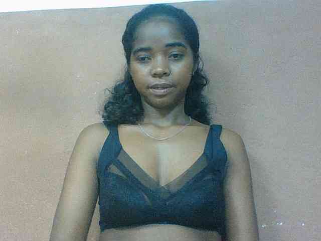 Luciah1 webcam